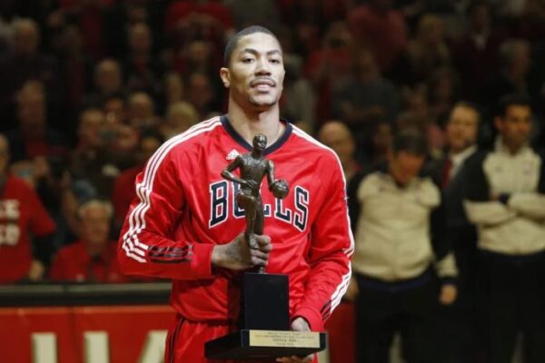 Derrick Rose Decides to Retire from the NBA Following 15-Year Career Derrick Rose