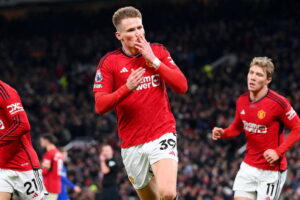 "Gutted" Phil Jones says Man United's sale of Scott McTominay is a "travesty" and "huge loss" - Man United News And Transfer News