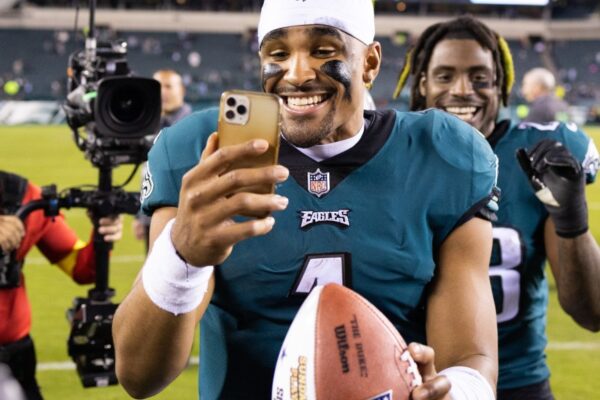 bet365 Bonus Code SBKWIRE Grabs $1000 Promo for Eagles-Packers Opener