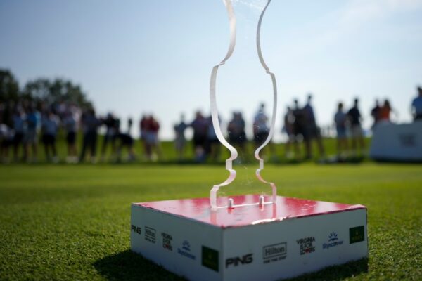 Sunday singles pairings, schedule, tee times, TV