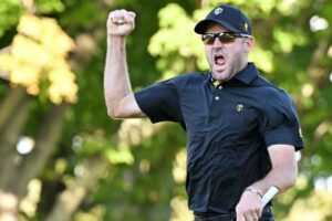 Photos of celebrations as Internationals comeback at Presidents Cup