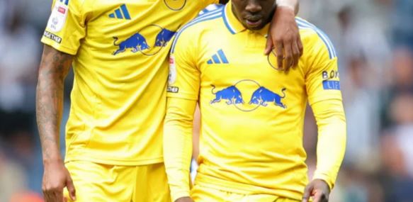 Junior Firpo considering new Leeds contract, but prepared to leave if negotiations stall Junior Firpo open to new Leeds deal, but will leave if no agreement found
