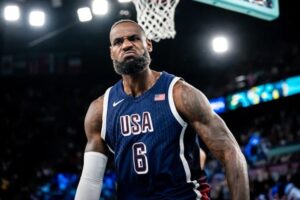 a6a2e2d8-lebron-james-reacts-usa-olympics-fiba