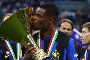 Manchester United snubbed Inter Milan star Denzel Dumfries this summer - Man United News And Transfer News