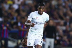 Long-term Man United target Denzel Dumfries set to sign new deal at Inter Milan - Man United News And Transfer News