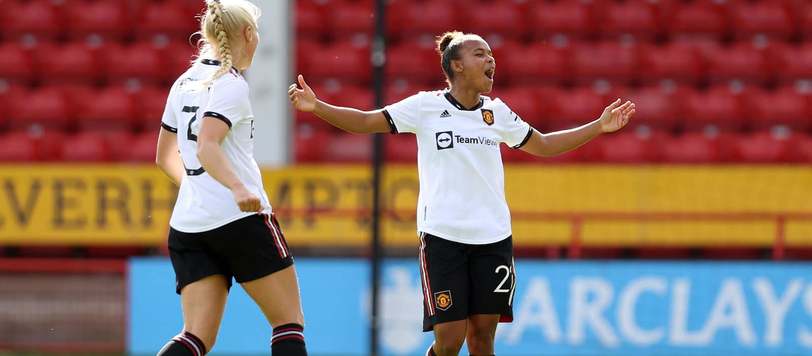 Nikita Parris in Brighton to find agreement as deadline-day Man United exit draws closer - Man United News And Transfer News