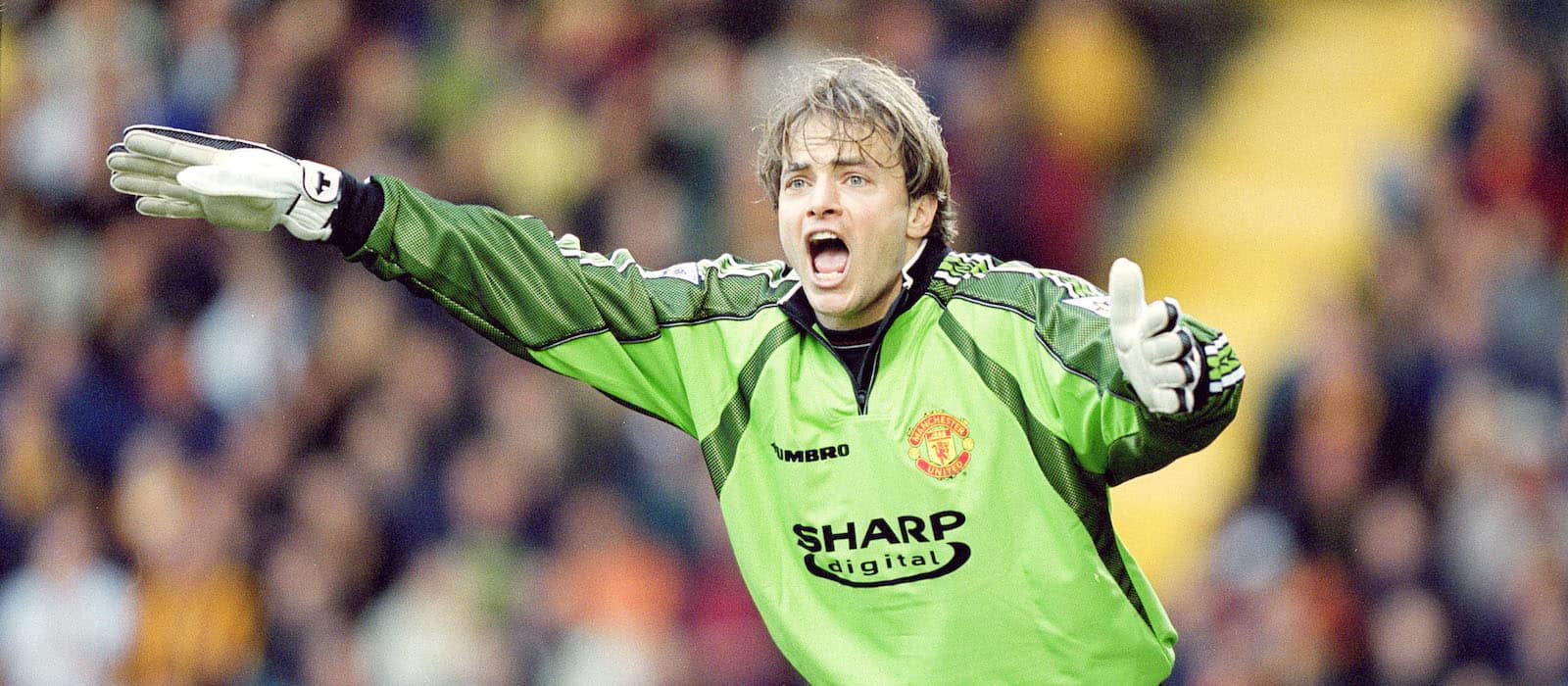 Paul Scholes labels "unprofessional" Mark Bosnich as Manchester United's worst signing - Man United News And Transfer News