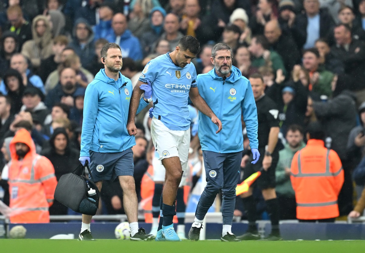 Pep Guardiola provides Rodri latest after potential season defining injury