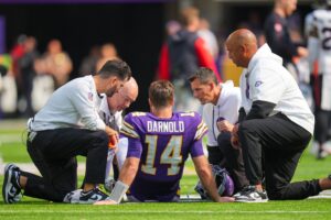 Sam Darnold Injury Update: Good News on Knee Needed for Vikings QB, Packers Showdown Next