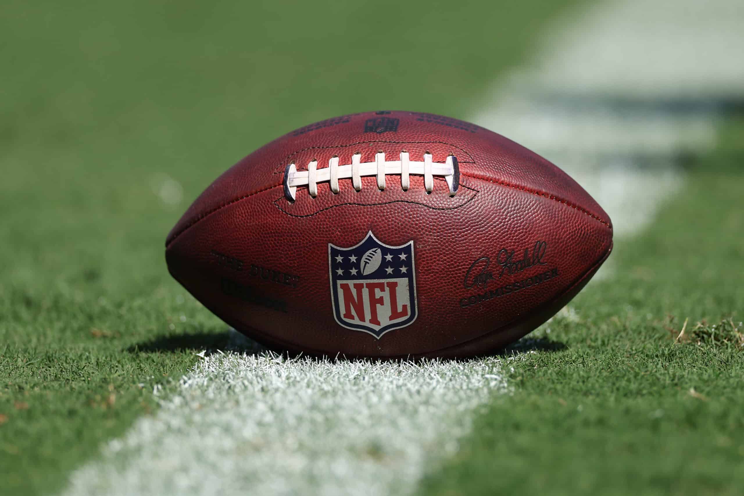 Former NFL Quarterback Reveals Dementia Diagnosis