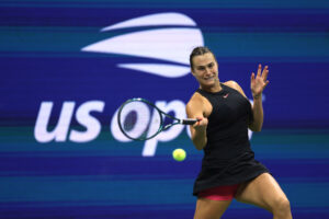 New York | Sabalenka sails past Zheng into Last 4 to meet Navarro