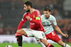 Erik ten Hag needs to drop Bruno Fernandes after another shocking performance - Man United News And Transfer News