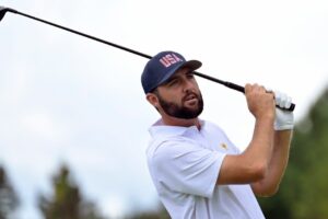 Tom Kim, Scottie Scheffler yell after big putts