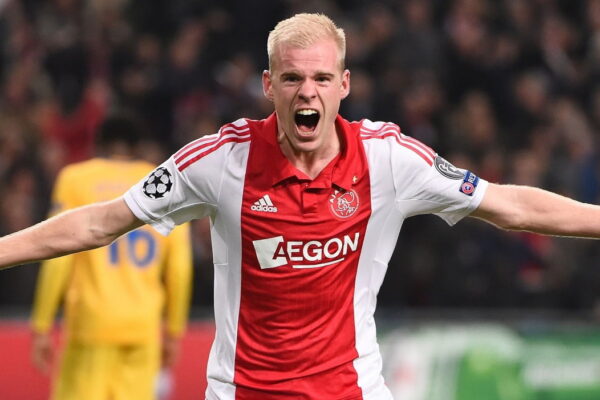 Transfer News: Manchester United Reportedly Interested in Signing Former Everton Midfielder Davy Klaassen Manchester United linked to former Everton midfielder Davy Klaassen - Man United News And Transfer News