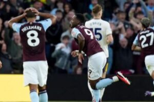 Unai Emery was spotted going mad at Aston Villa player vs Everton
