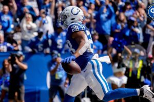 After a handful of surprise fantasy football performances to start the year, here is a closer look at the fantasy RB rankings for Week 2 of the 2024 NFL season.