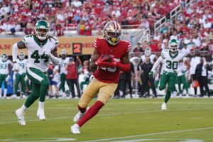 San Francisco 49ers wide receiver Jauan Jennings (15) advances upfield after a catch in the second quarter against the New York Jets at Levi's Stadium. Mandatory Credit: David Gonzales-Imagn Images