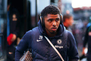 "No, no" - Wesley Fofana fitness update as Chelsea star limps off vs WHU