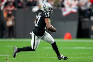 Insider Believes 2 Teams Are 'Real' Contenders For Davante Adams