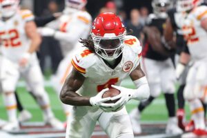 ATLANTA, GEORGIA - SEPTEMBER 22: Rashee Rice #4 of the Kansas City Chiefs runs against the Atlanta Falcons during the second quarter at Mercedes-Benz Stadium on September 22, 2024 in Atlanta, Georgia.