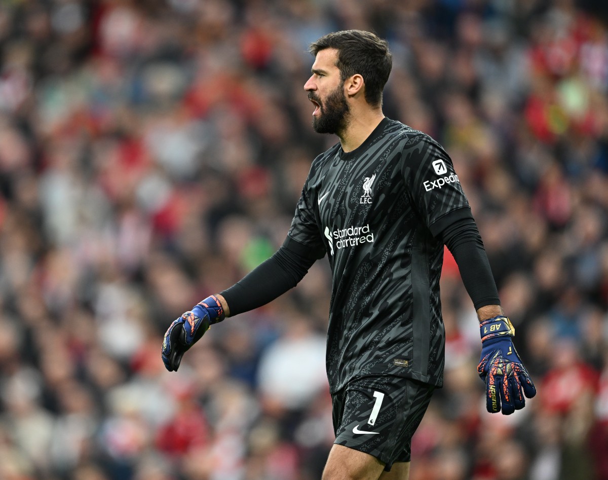 Estevao Willian left Alisson Becker riled up in Brazil training