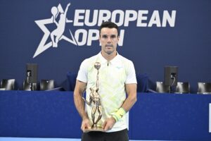 ATP Tour Roundup | Bautista Agut, Paul and Khachanov claim the week’s top trophies