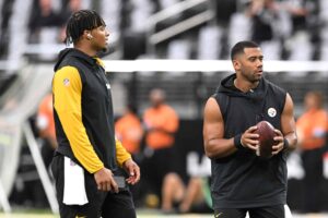 Hall of Famer Says Steelers' 'Upside' Higher With 1 QB