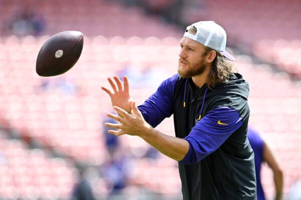 Vikings Announce T.J. Hockenson’s Status for Thursday Night Game and Beyond Vikings Provide Update On T.J. Hockenson For Thursday Night, Rest Of Season
