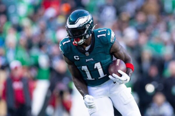 A.J. Brown of the Eagles set to make his return to the field after recovering from Week 1 hamstring injury A.J. Brown Eagles pic