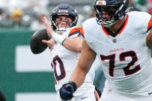 Sep 29, 2024; East Rutherford, New Jersey, USA; Denver Broncos quarterback Bo Nix (10) throws a pass during the first quarter against the New York Jets at MetLife Stadium. Mandatory Credit: Robert Deutsch-Imagn Images