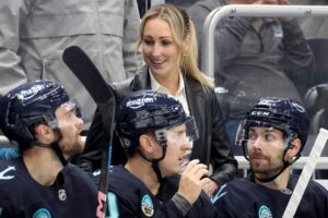 Campbell ready to make history with Kraken as 1st woman to coach in NHL