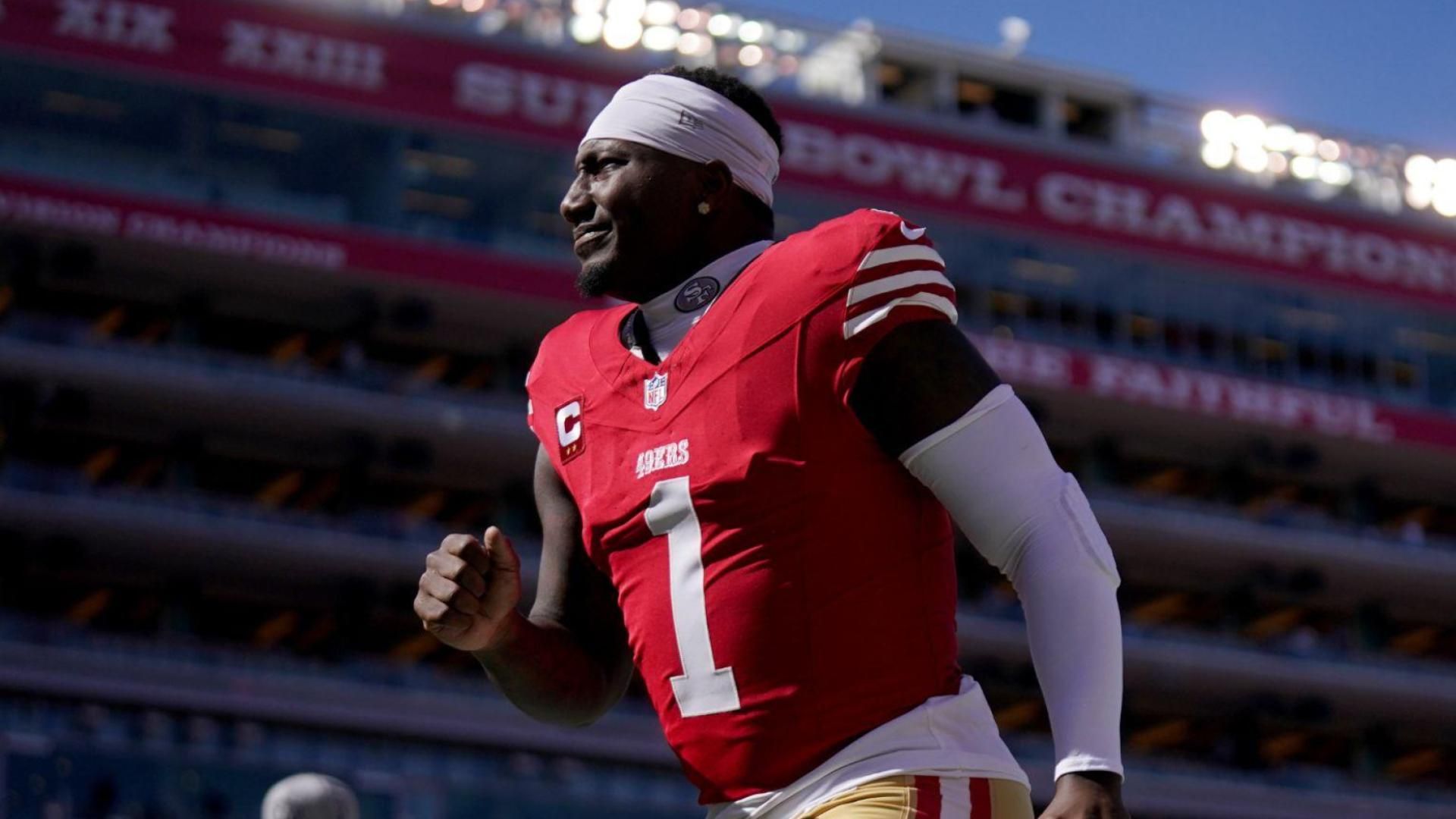 San Francisco 49ers wide receiver Deebo Samuel Sr. (1) jogs towards the locker room before the start of the game against the Kansas City Chiefs at Levi's Stadium.