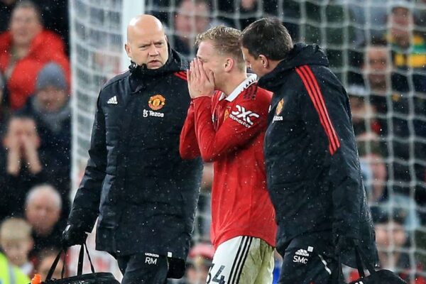 "That was a game changer": Donny van de Beek blames "key moment" for his torrid Man United spell - Man United News And Transfer News