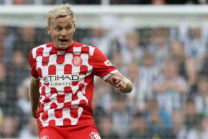 Former Manchester United midfielder Donny van de Beek opens up on dark times at club - Man United News And Transfer News