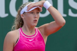 Crying Andreeva Comforted By Kasatkina In Ningbo Open Final Trophy Ceremony