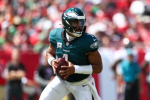 Philadelphia Eagles quarterback Jalen Hurts (1) drops back to pass against the Tampa Bay Buccaneers in the second quarter at Raymond James Stadium.