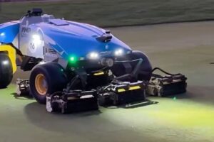 Black Desert Championship has robot mowers that work overnight