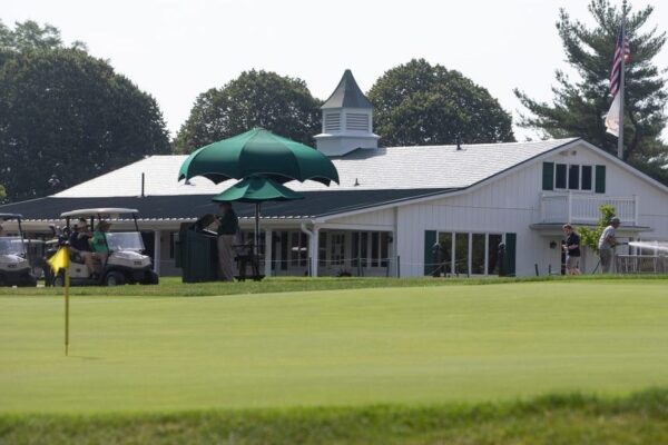 New Jersey municipal golf course fielding complaints over tee times