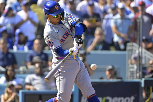 Mets Dominate Dodgers to Even NLCS Series Gotta Hit the Easy Ones: Mets Outmuscle Dodgers to Even NLCS