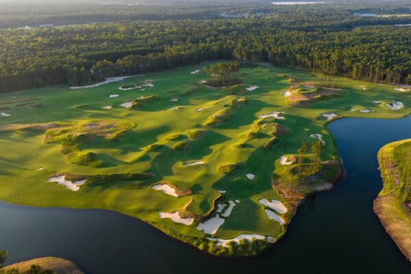 Check out fresh photos of the nine-hole Crossroads in South Carolina