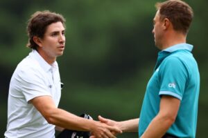 Nico Echavarria leads, Justin Thomas two back