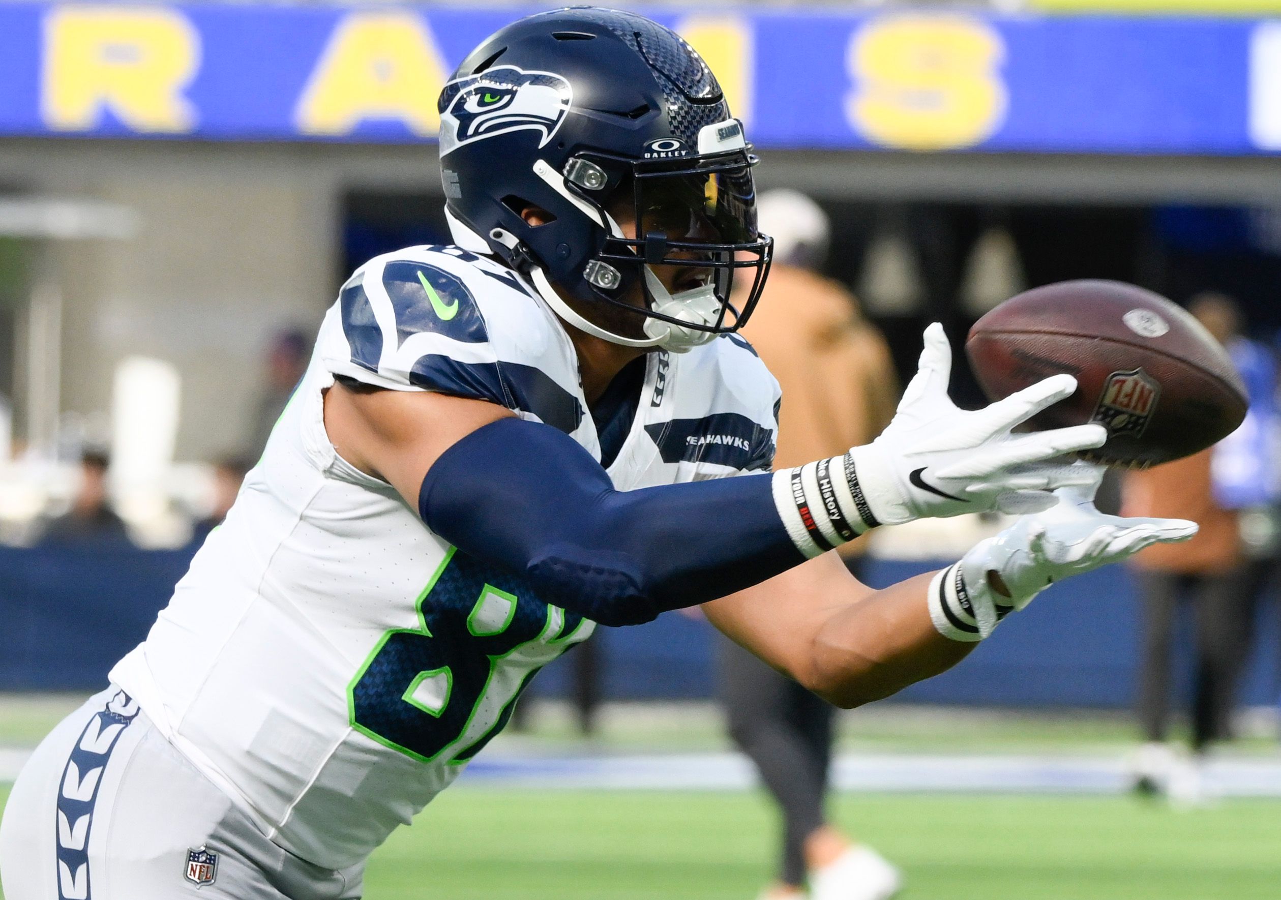 Nov 19, 2023; Inglewood, California, USA; Seattle Seahawks tight end Noah Fant (87) catches a pass during pre-game drills before an NFL game against the Los Angeles Rams at SoFi Stadium. Mandatory Credit: Robert Hanashiro-USA TODAY Sports
