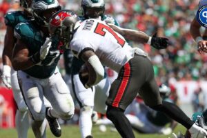 This pair of rookie running backs are on the rise, but should fantasy managers prioritize Braelon Allen or Bucky Irving?