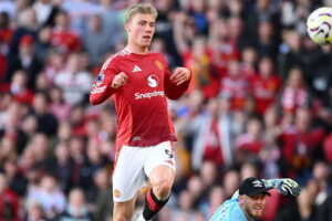 Rasmus Hojlund shows he is a "proper striker" in sublime performance vs. Brentford - Man United News And Transfer News