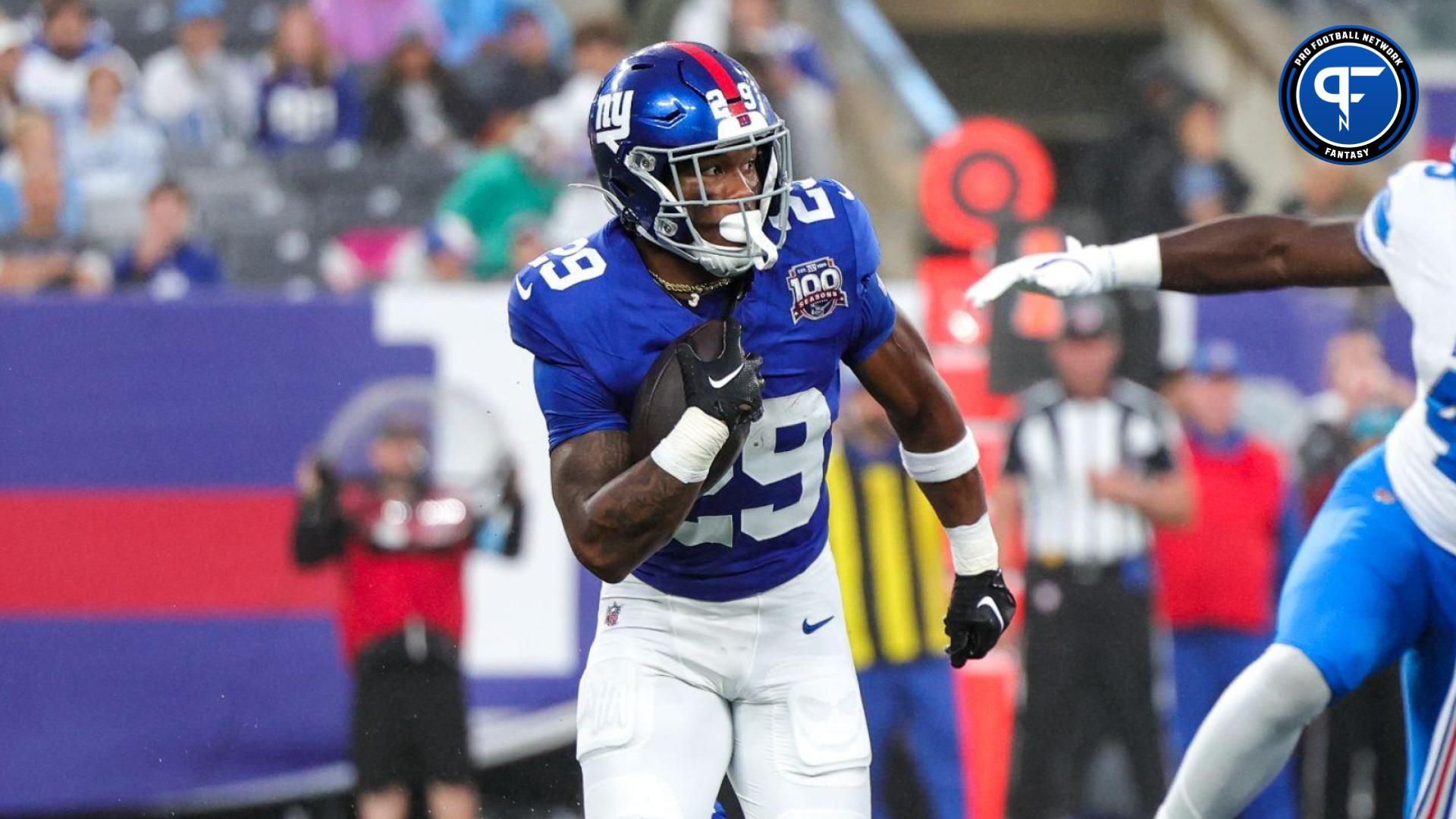 Giants RB Devin Singletary (groin) is doubtful for Week 5. Which of New York's backup RBs -- Tyrone Tracy Jr. or Eric Gray -- should you start on Sunday?