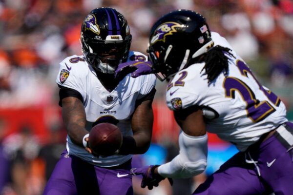 Week 6 Fantasy Football PPR Rankings: Expert Advice for Starters and Sitters at QB, RB, WR, TE, K, and DEF Positions Baltimore Ravens quarterback Lamar Jackson (8) hands off to running back Derrick Henry (22) in the second quarter of the NFL Week 5 game between the Cincinnati Bengals and Baltimore Ravens at Paycor Stadium in downtown Cincinnati on Sunday, Oct. 6, 2024. The Bengals led 17-14 at halftime.