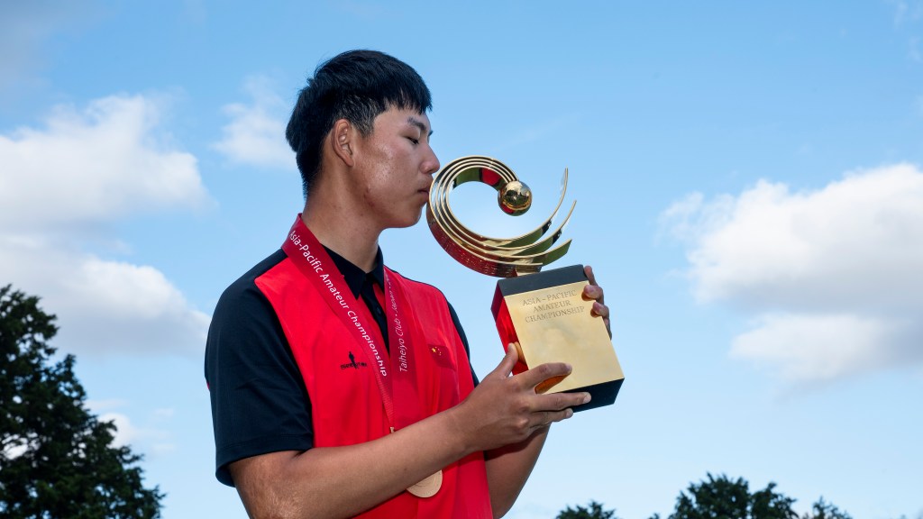 Wenyi Ding turns pro after earning DP World Tour card via GAP ranking