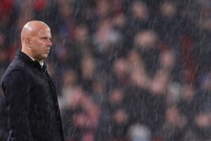 All or Nothing: Carabao Cup Gamble Intensifies Pressure on Liverpool's Upcoming Clashn