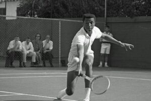 Arthur Ashe's Legendary Davis Cup Match: A Defeat That Defined a Champion - World Tennis Magazine