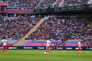 Barça Match Interrupted: Fans Unite in Protest Against Miami Fixturen